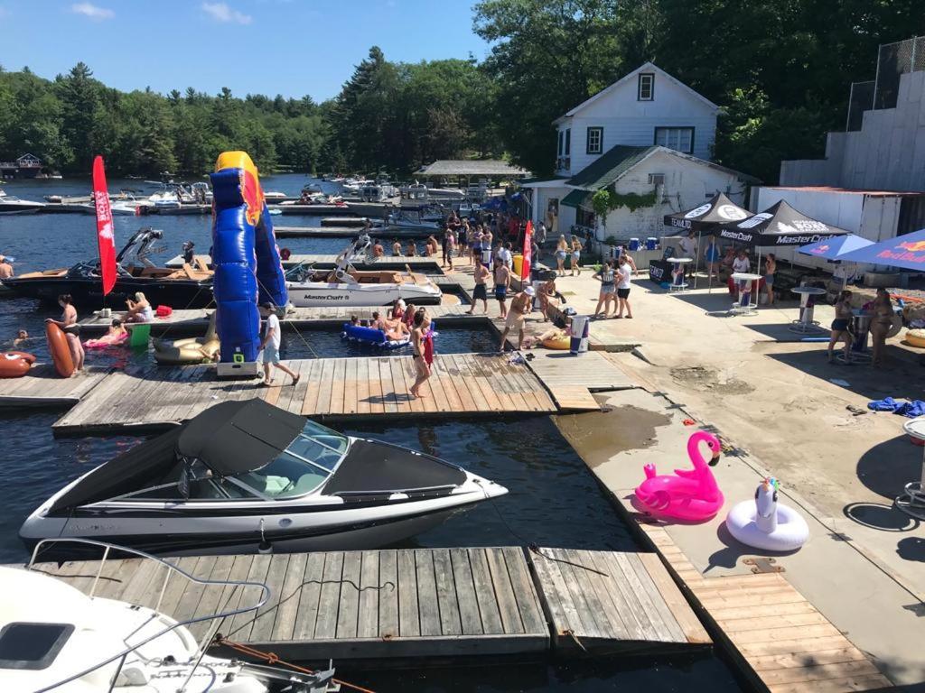 Muskoka Lakes Hotel And Resorts Port Carling Bagian luar foto